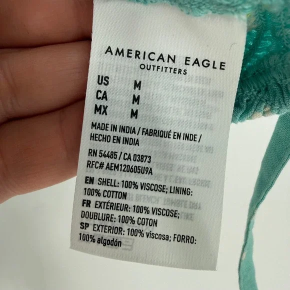 AMERICAN EAGLE TEAL FLORAL CROPPED HALTER TOP MEDIUM NWT - Picture 3 of 6